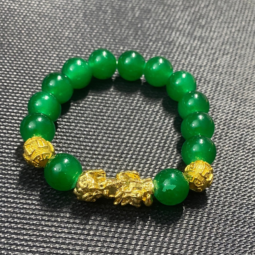 Green and Gold Beaded Bracelet (Piyao)